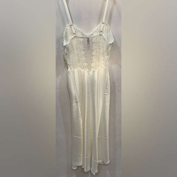 NWT Showstopper Long Gown by Flora Nikrooz - Picture 7 of 8